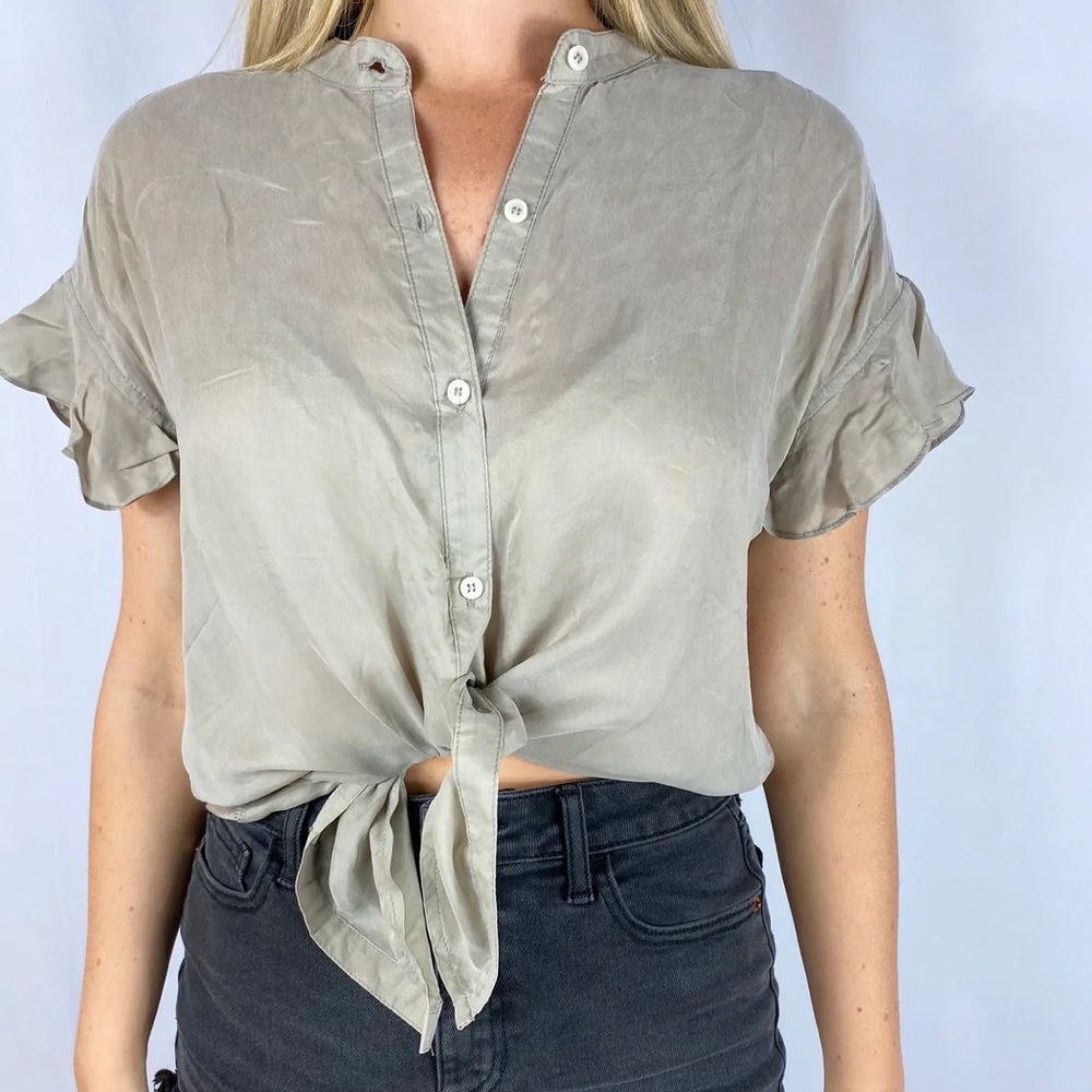 HEM AND THREAD TOP